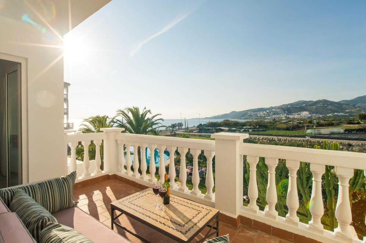 Stella Maris Apartment Nerja Exterior photo
